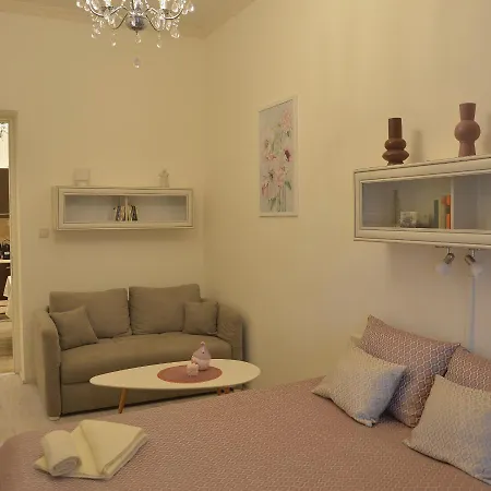 Elegant Apartman Eger Exterior photo