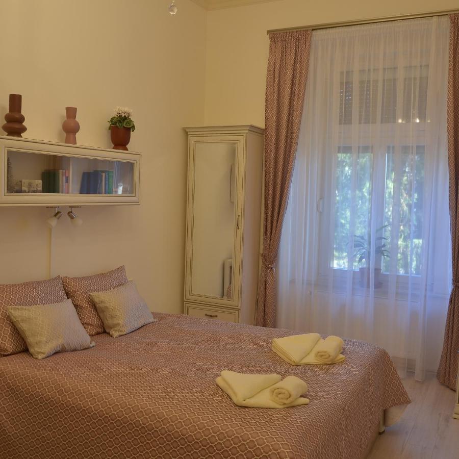 Elegant Apartment